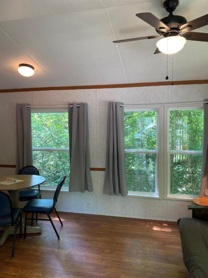 The Vintage Rv'S At Wilderness Presidential Camp Resort By Tripforth Spotsylvania エクステリア 写真